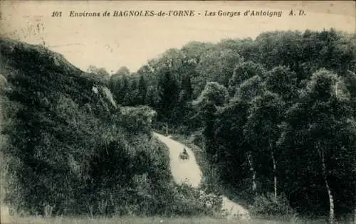 Ak Bagnoles de l'Orne Orne, Les Gorges d'Antoigny