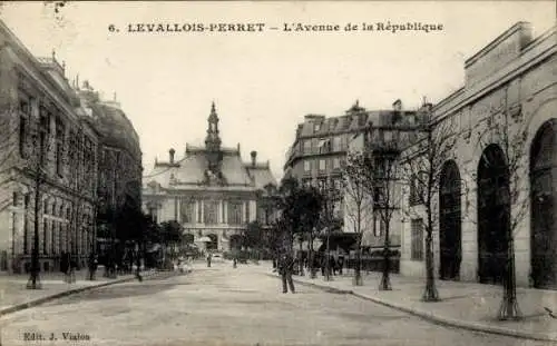 Ak Levallois Perret Hauts de Seine, L'Avenue de la Republique