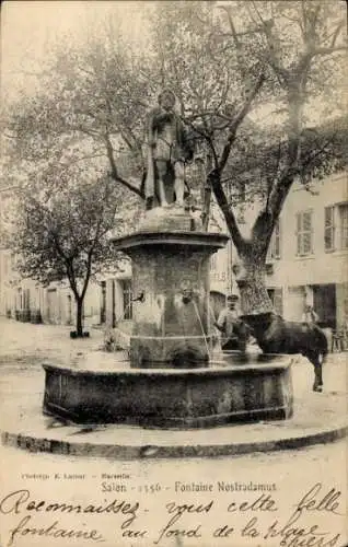 Ak Salon de Provence Bouches du Rhône, Nostradamus Brunnen