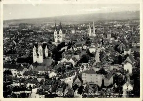 Ak Halberstadt am Harz, Panorama, Fliegeraufnahme