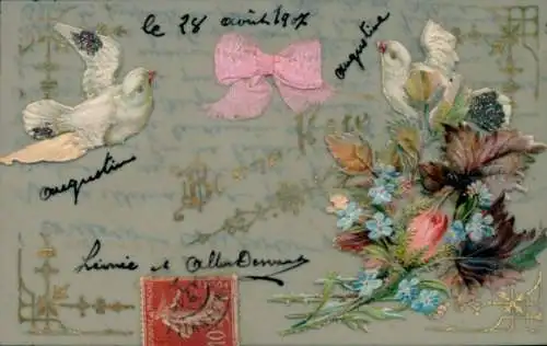 Zelluloid Ak Glückwunsch, Tauben, Blumen, Stoffschleife