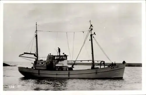 Ak Schleppschiff U.K. 141 Jakob