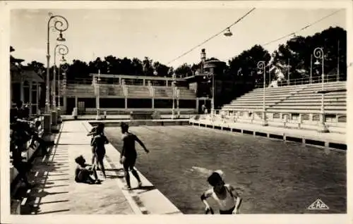 Ak Tunis, Tunesien, Das städtische Schwimmbad, das Becken