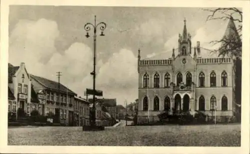 Ak Marlow in Mecklenburg, Marktplatz, Rathaus