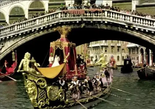 Ak Schauspielerin Romy Schneider, Filmszene Sissy, Gondel, Venedig