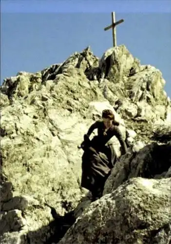 Ak Schauspielerin Romy Schneider, Portrait, Filmszene Sissy, Gipfelkreuz