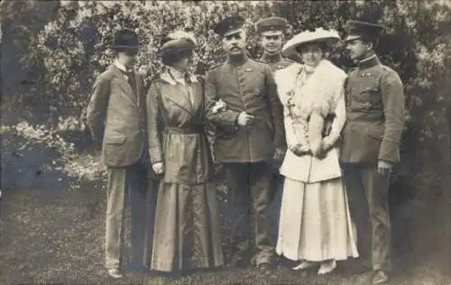 Ak Fürstliche Familie zu Waldeck und Pyrmont, Fürst Friedrich, Bathildis zu Schaumburg-Lippe