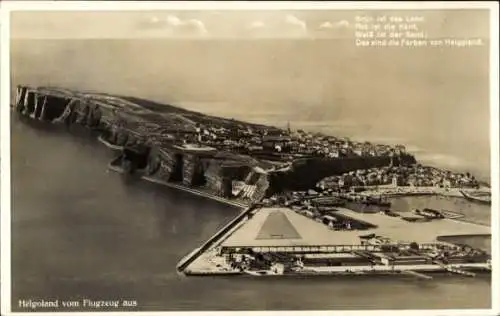 Ak Helgoland, Fliegeraufnahme, Totalansicht der Insel, Hafen