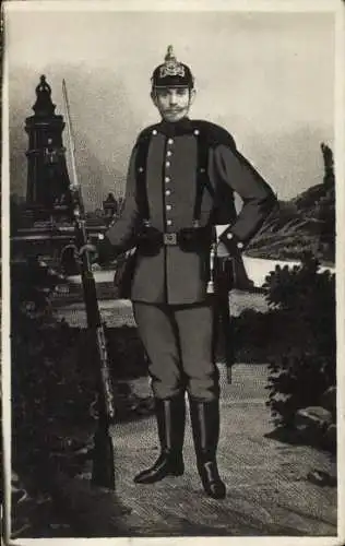 Foto Ak Deutscher Soldat in Uniform, Portrait, Fotomontage