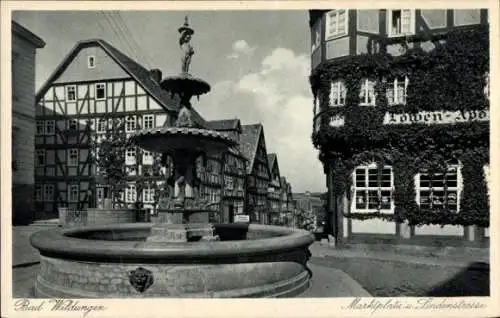 Ak Bad Wildungen am Kellerwald, Marktplatz, Lindenstraße, Löwen Apotheke