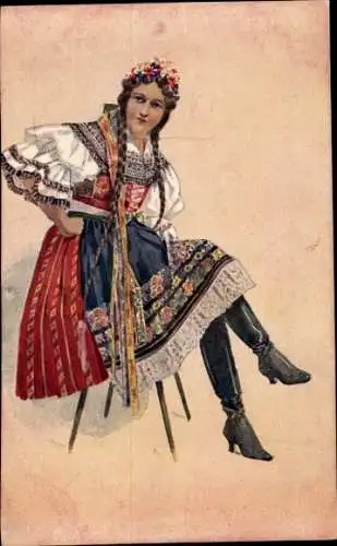 Ak Junge Frau in ukrainischer Volkstracht