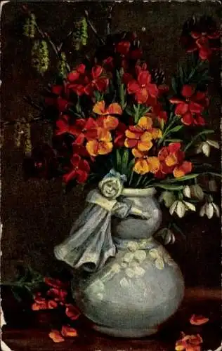 Künstler Ak Rote und orangenfarbene Blumen in der Blumenvase
