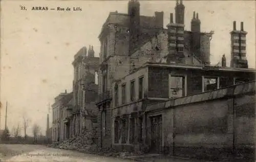 Ak Arras Pas de Calais, Rue de Lille