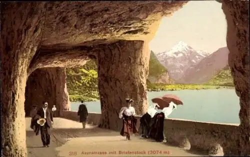 Ak Flüelen Kanton Uri, Axenstraße mit Bristenstock