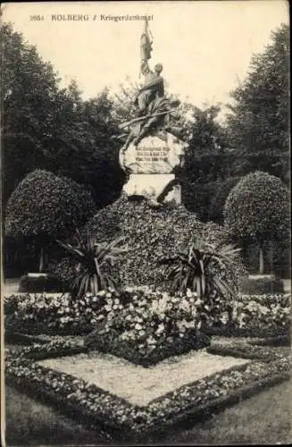 Ak Kołobrzeg Kolberg Pommern, Kriegerdenkmal