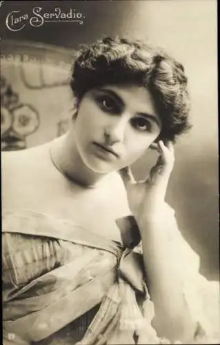 Ak Schauspielerin Clara Servadio, Portrait