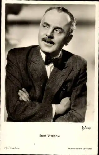 Ak Schauspieler Ernst Waldow, Portrait