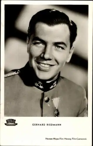 Ak Schauspieler Gerhard Riedmann in Uniform