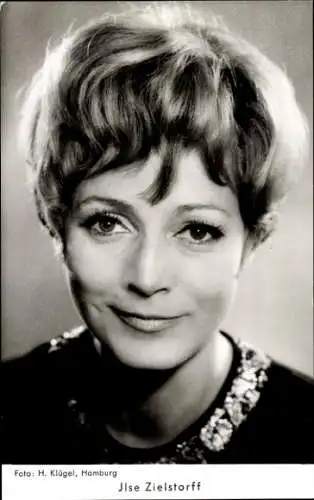 Ak Schauspielerin Ilse Zielstorff, Portrait