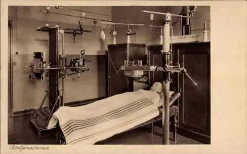 Ak Kassel in Hessen, Elisabeth-Krankenhaus, Röntgenzimmer, Weinbergstraße 7