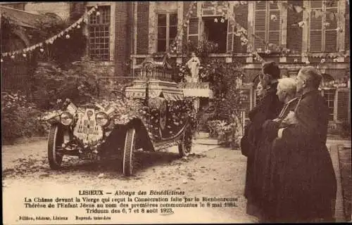 Ak Lisieux Calvados, Abbaye des Benedictines, La Chasse devant la Vierge, Therese de l'Enfant Jesus