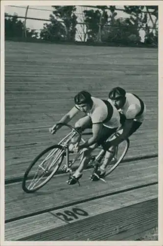 Sammelbild Olympia 1936, Radrennfahrer Ernst Ihbe und Charly Lorenz, Zweisitzerfahren