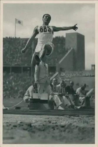 Sammelbild Olympia 1936, Weitsprung beim Zehnkampf, Erwin Huber