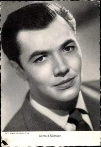Ak Schauspieler Gerhard Riedmann, Portrait