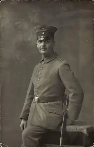 Foto Ak Halberstadt am Harz, Deutscher Soldat in Uniform, Infanterie Regiment 27, Portrait, I WK