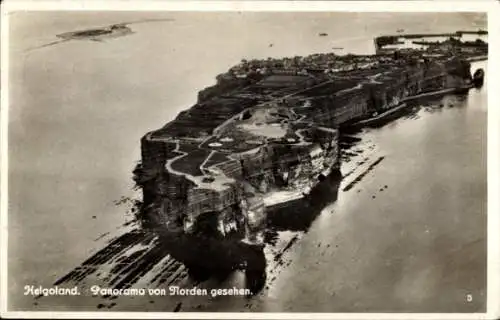 Ak Nordseeinsel Helgoland, Panorama von Norden gesehen, Fliegeraufnahme