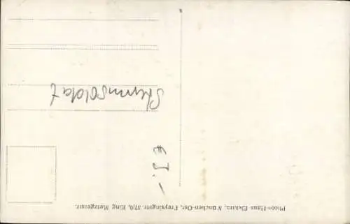 Foto Ak Deutscher Soldat in Uniform, Standportrait, Sturmsoldat