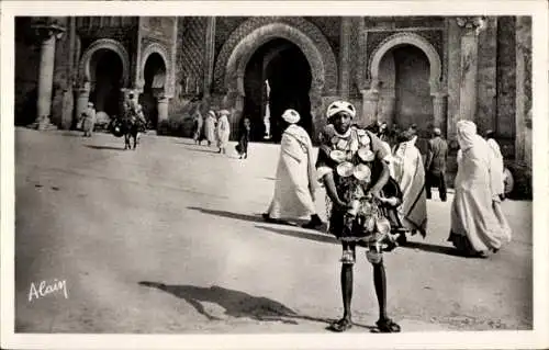 Ak Meknès Marokko, Wasserträger, Bab Mansour