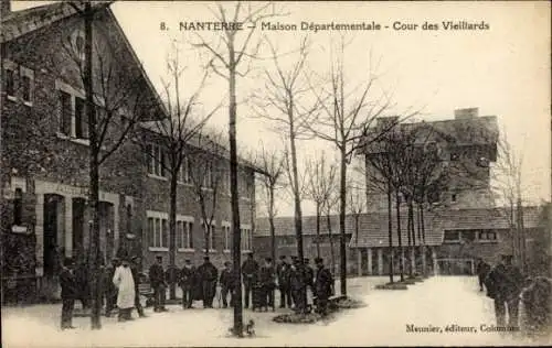 Ak Nanterre Hauts de Seine, Departementhaus, Cour des Vieillards
