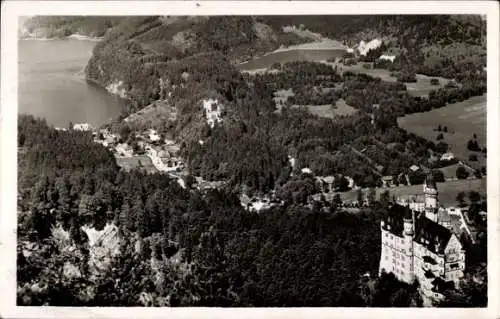 Ak Schwangau im Allgäu, Königsschlösser, Neuschwanstein, Hohenschwangau, Alpsee, Schwansee