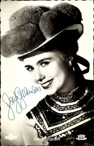 Ak Schauspielerin Gardy Granass in Schwarzwaldmelodie, Autogramm