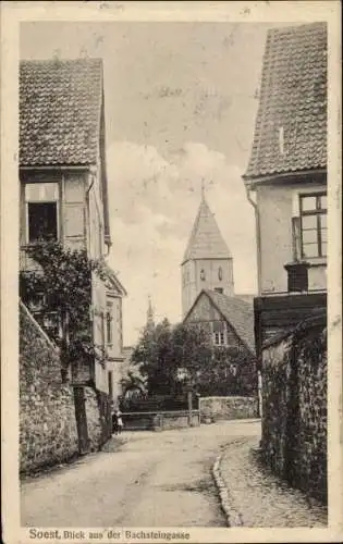 Ak Soest in Westfalen, Blick aus der Bachsteingasse, Kirchturm