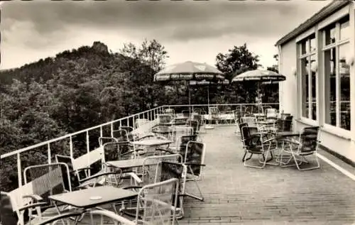 Ak Gerolstein in der Eifel, Feriendorf Felsenhof, Terrasse