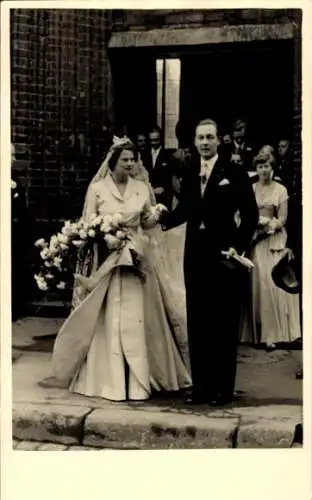 Foto Ak Ernst August von Hannover, Prinzessin Ortrud, Hochzeit