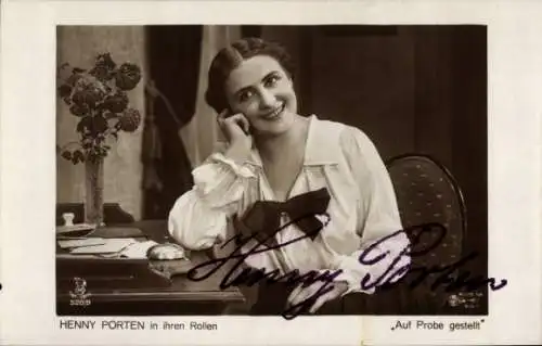 Ak Schauspielerin Henny Porten, Auf Probe gestellt, Portrait, Autogramm