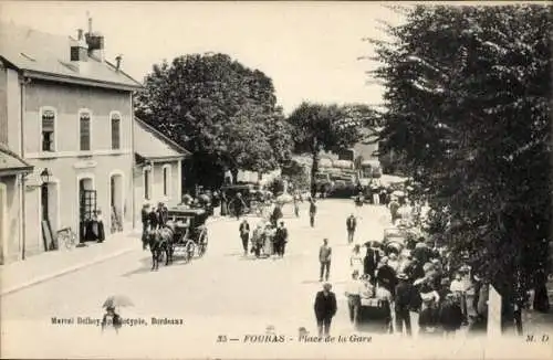 Ak Fouras Charente-Maritime, Place de la Gare