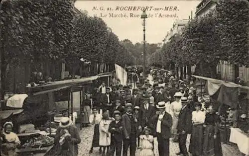 Ak Rochefort sur Mer Charente Maritime, Le Marche, Rue de l’Arsenal