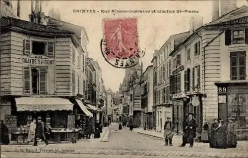 Ak Saintes Charente Maritime, Rue Alsace-Lorraine und Glockenturm St-Pierre