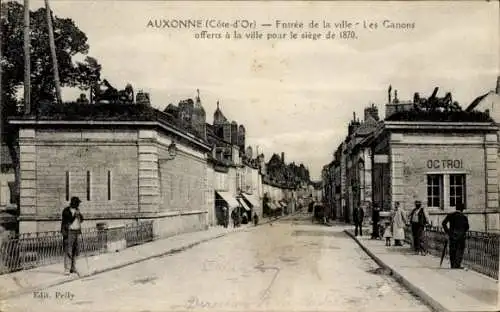 Ak Auxonne Côte d’Or, Entree de la ville - Les Canons offerts a la ville pour le siege de 1870
