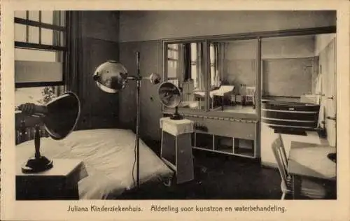 Ak Den Haag Südholland Niederlande, Juliana Kinderkrankenhaus, Behandlungszimmer