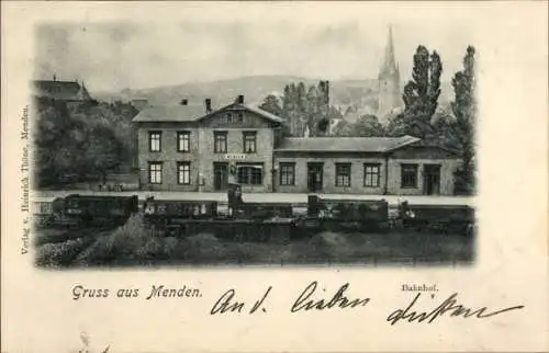 Ak Menden im Sauerland, Bahnhof Gleisseite