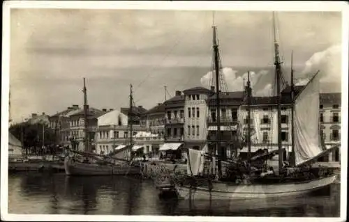 Ak Crikvenica Kroatien, Hafenbild, Straße