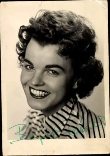 Ak Schauspielerin Brigitte Rabald, Portrait, Autogramm