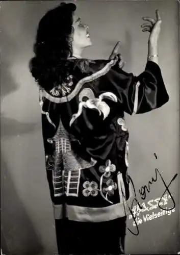 Ak Schauspielerin Rassy, Portrait, die Vielseitige, Autogramm