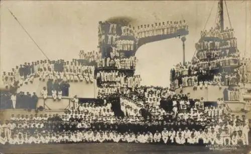 Ak Deutsches Kriegsschiff, SMS Nassau, Besatzung