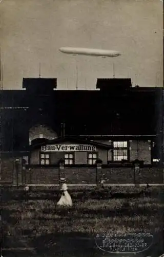 Foto Ak Leipzig in Sachsen, Zeppelin über der Stadt, Bau-Verwaltung